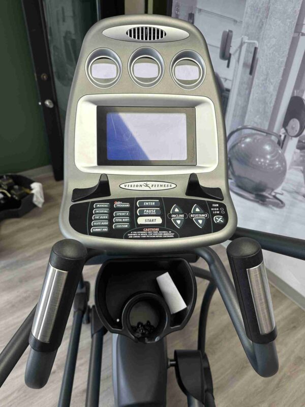 Vision Fitness X6850 HRT Incline Elliptical