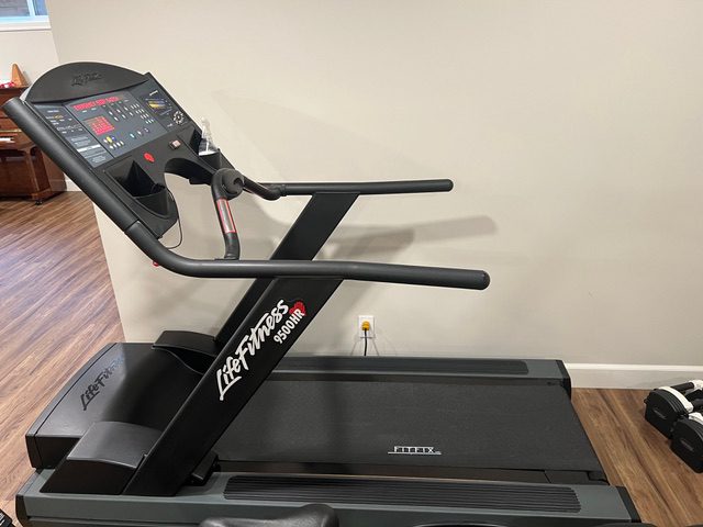 Life Fitness TR95S HR Next Generation - reconditioned - Image 4
